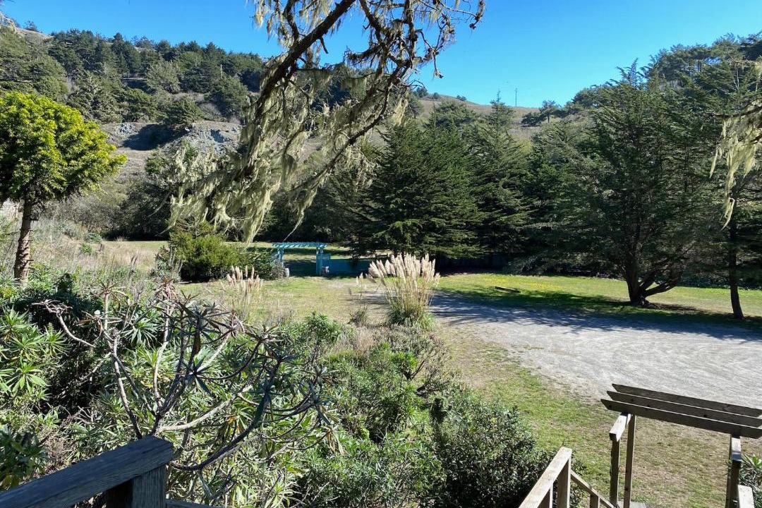 Photo of Others in Jenner