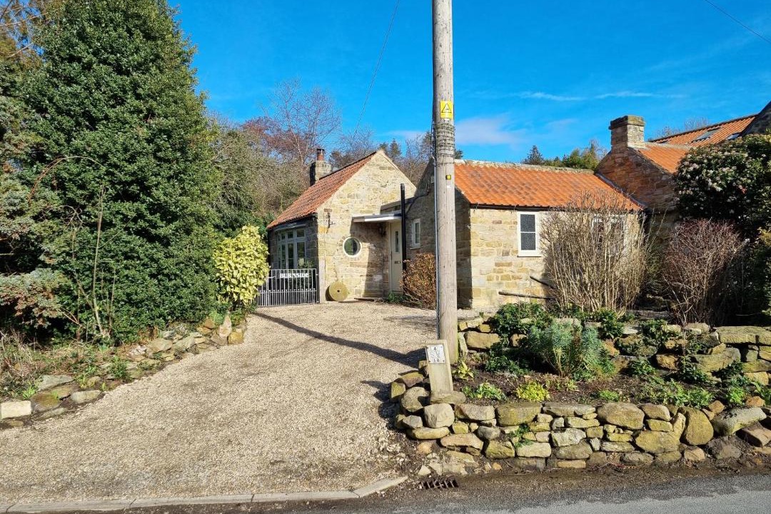 Photo of Buildings in Aislaby