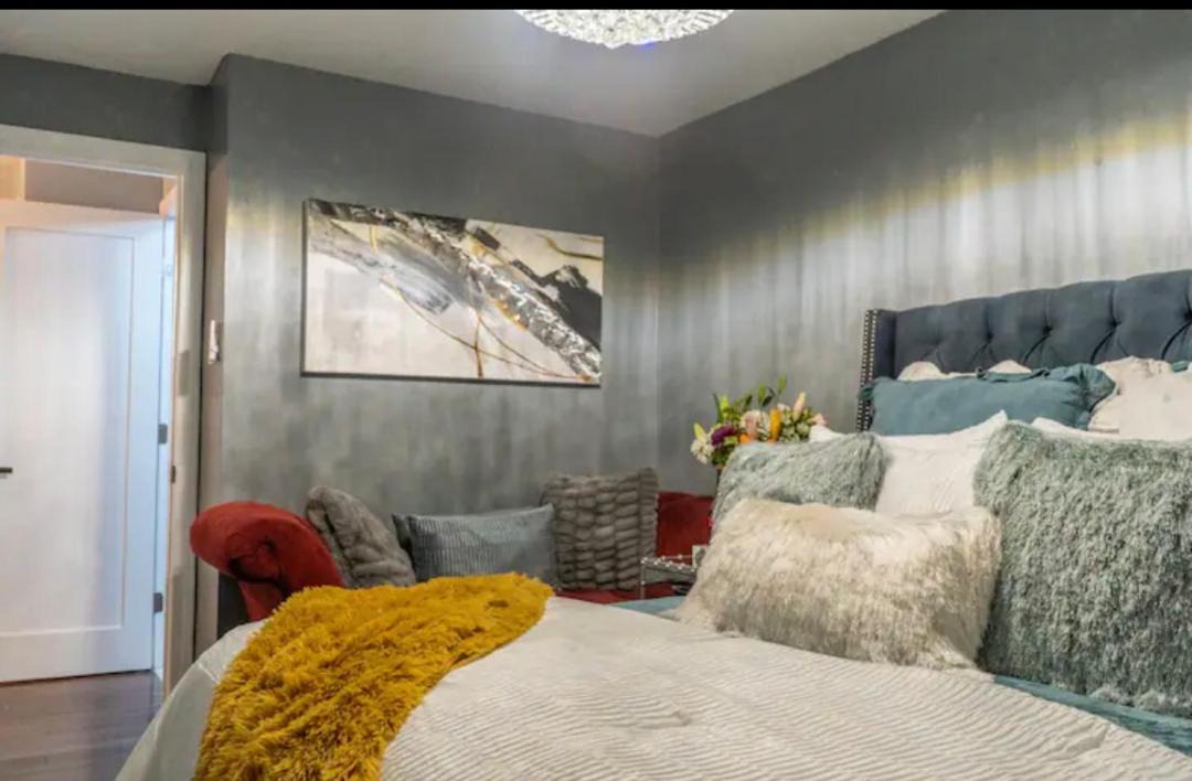 Photo of Others in Overbrook