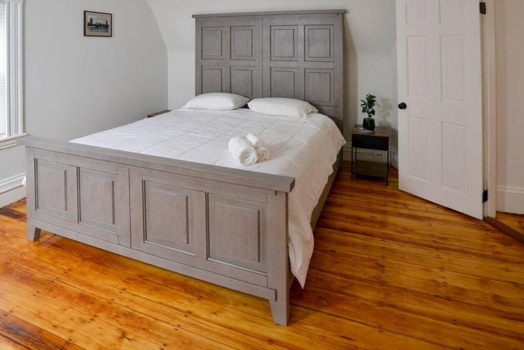 Photo of Bedroom in Allston