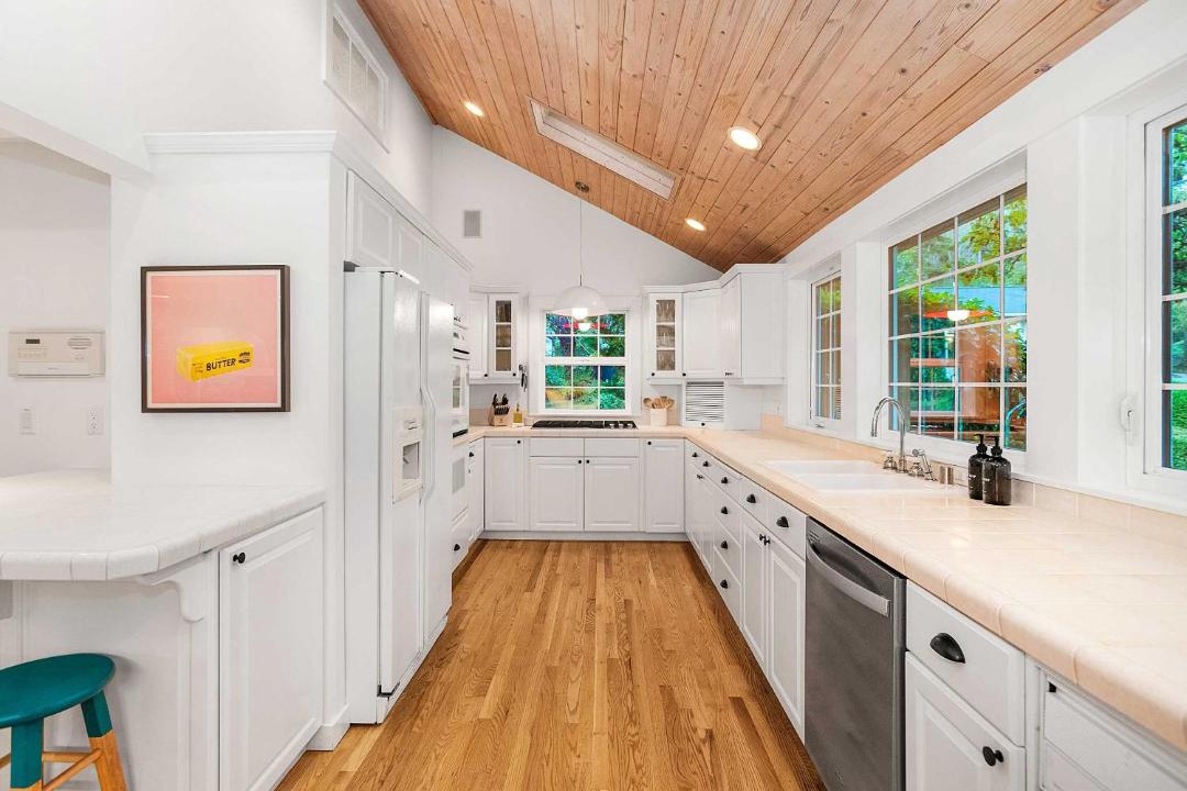 Photo of Others in Agate