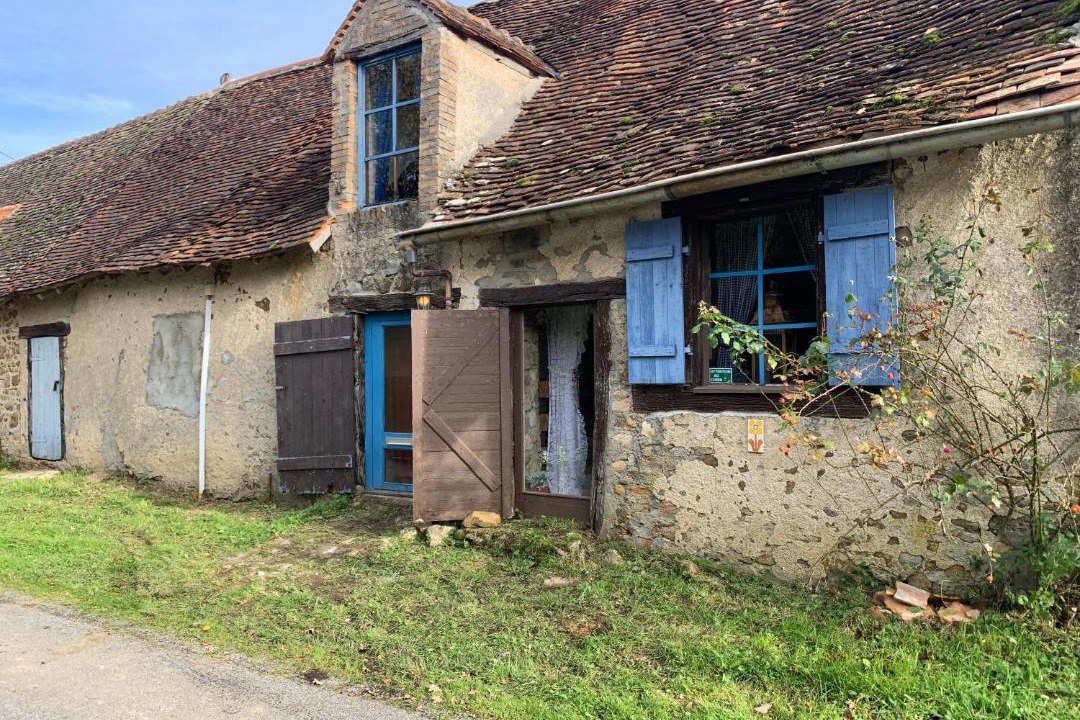 Photo of Buildings in Thollet