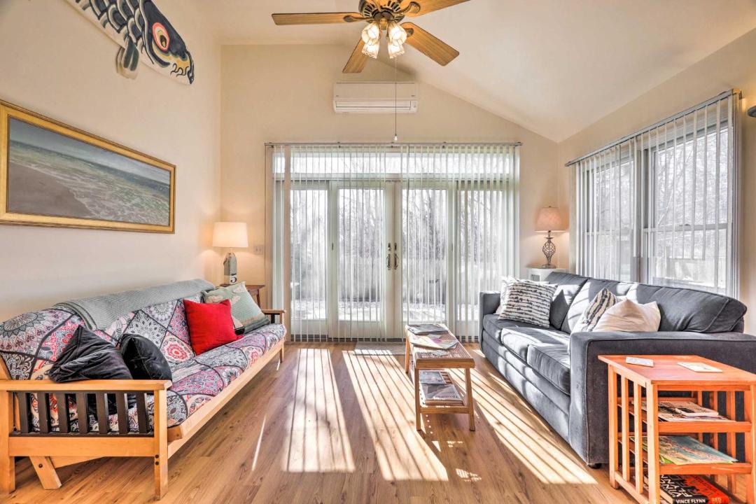 Photo of Livingroom in Westerly