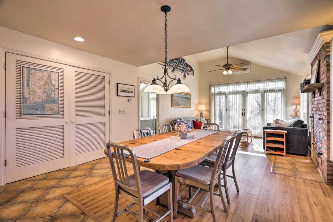 Photo of Livingroom in Westerly