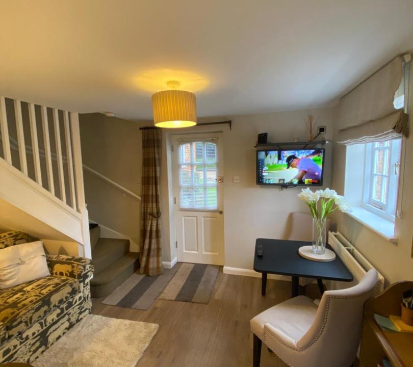 Photo of Livingroom in Sherington