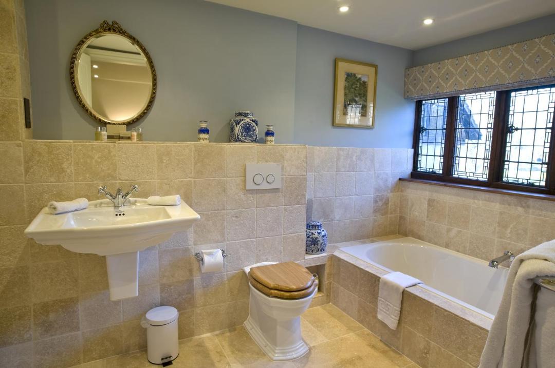 Photo of Bathroom in Hever