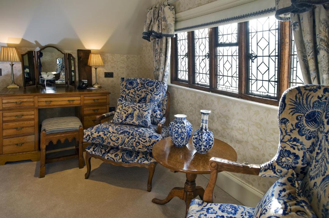 Photo of Others in Hever