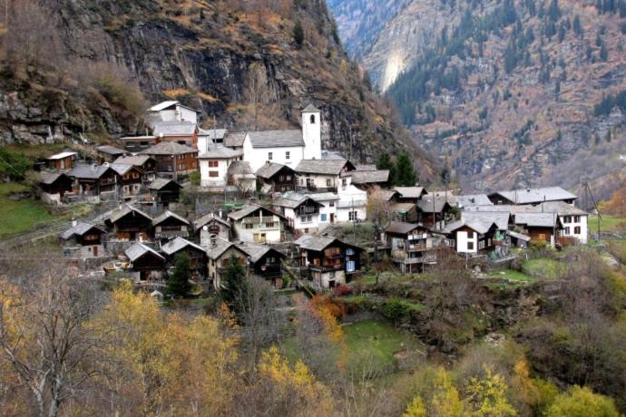 Photo of Buildings in Arvigo