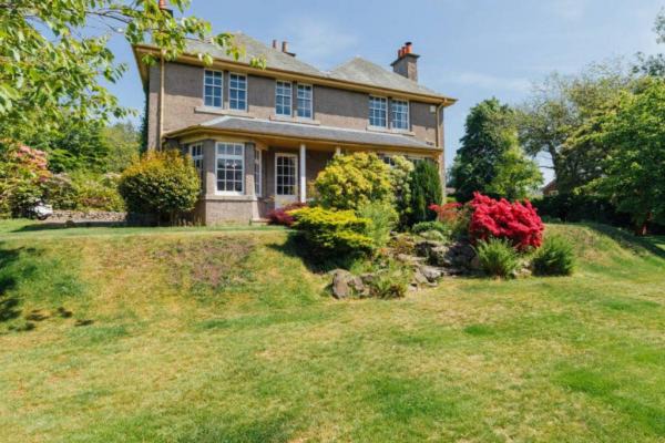 Photo of Buildings in Dalavich