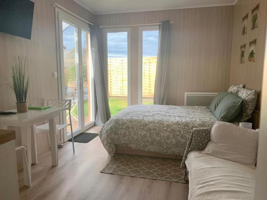 Photo of Others in Hostens