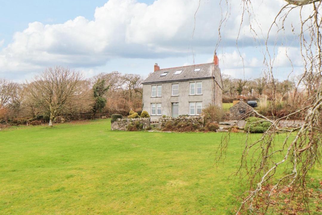 Photo of Buildings in Warleggan