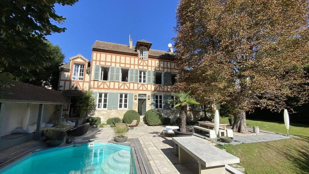 Photo of Outdoor in Carrieres-sur-Seine