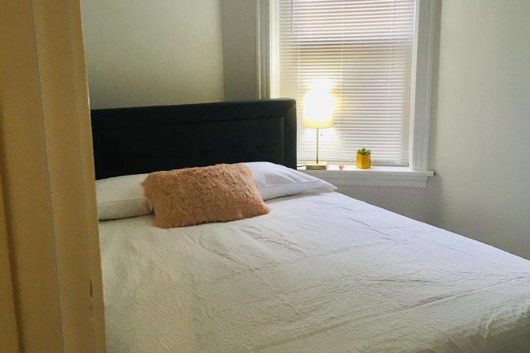 Photo of Bedroom in Logan Square