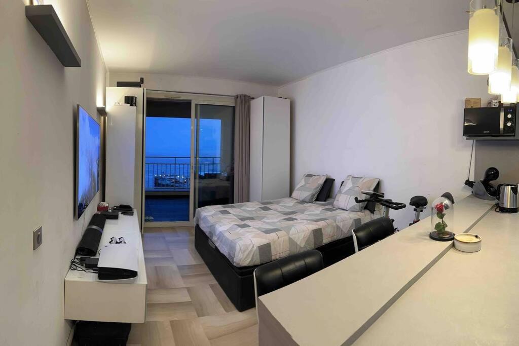 Photo of Bedroom in Fontvieille
