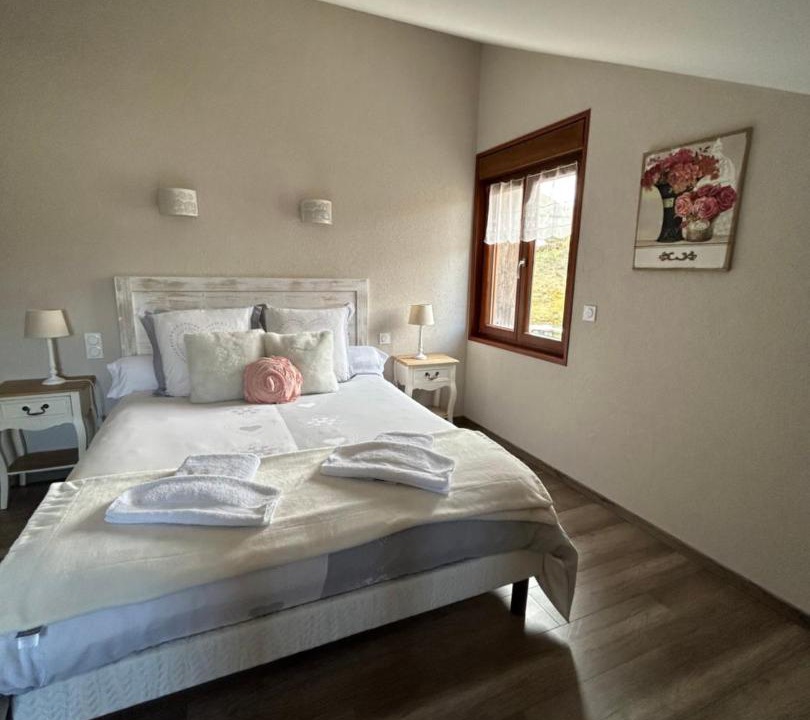 Photo of Others in Saint-Point-Lac