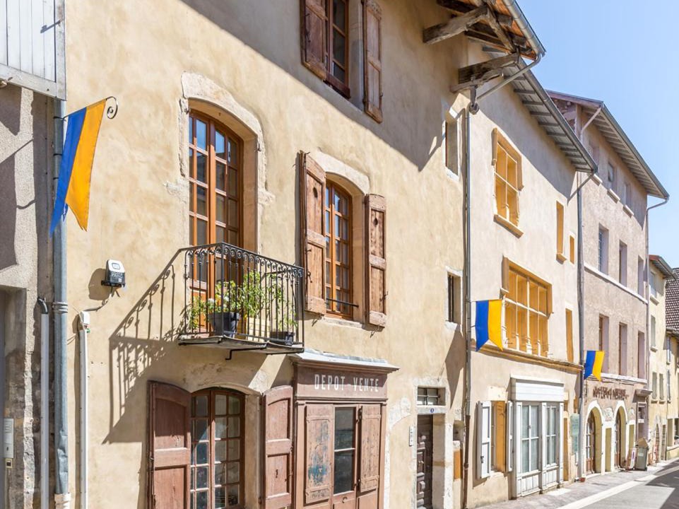 Photo of Buildings in Cremieu