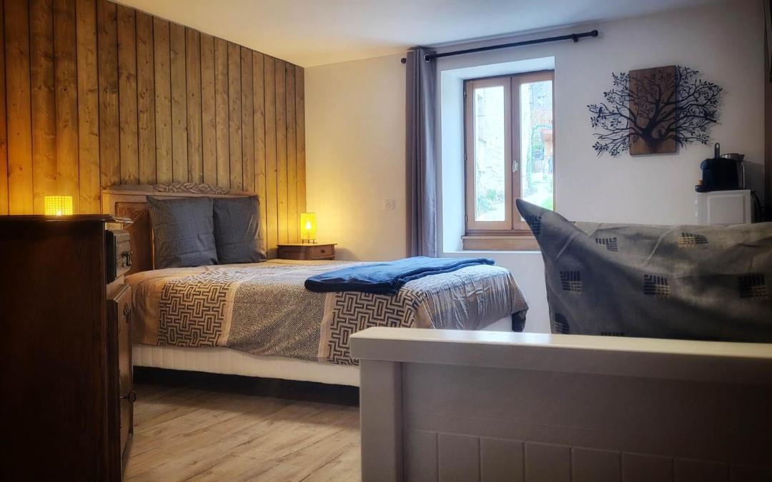 Photo of Others in Chanaz