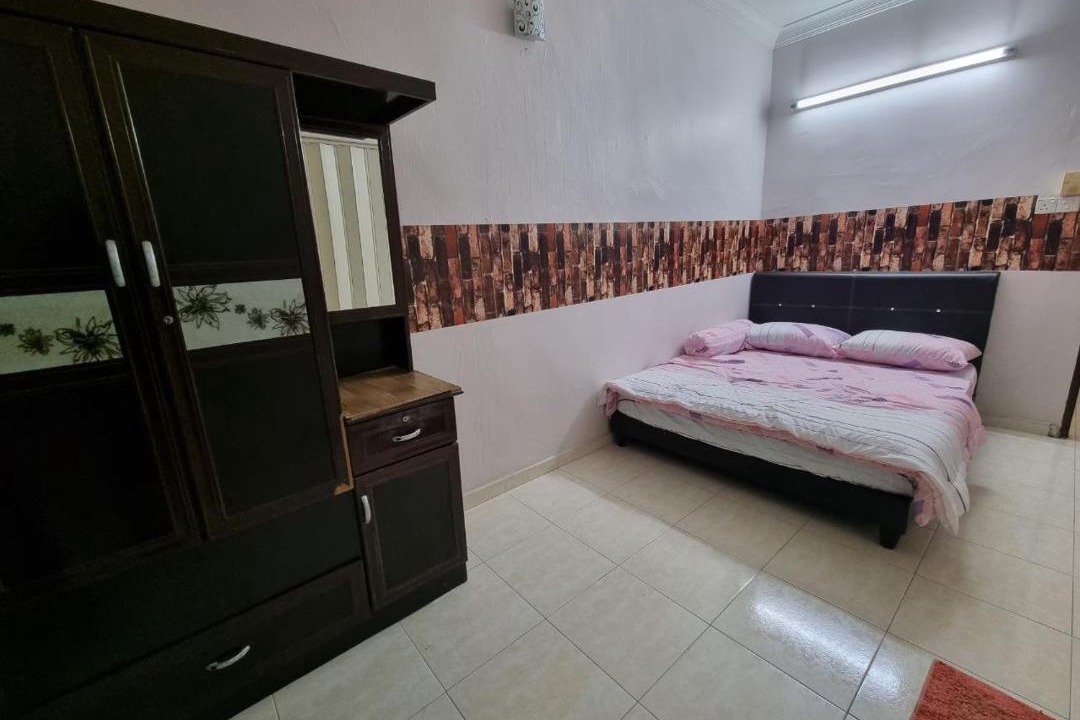 Photo of Bedroom in Nibong Tebal