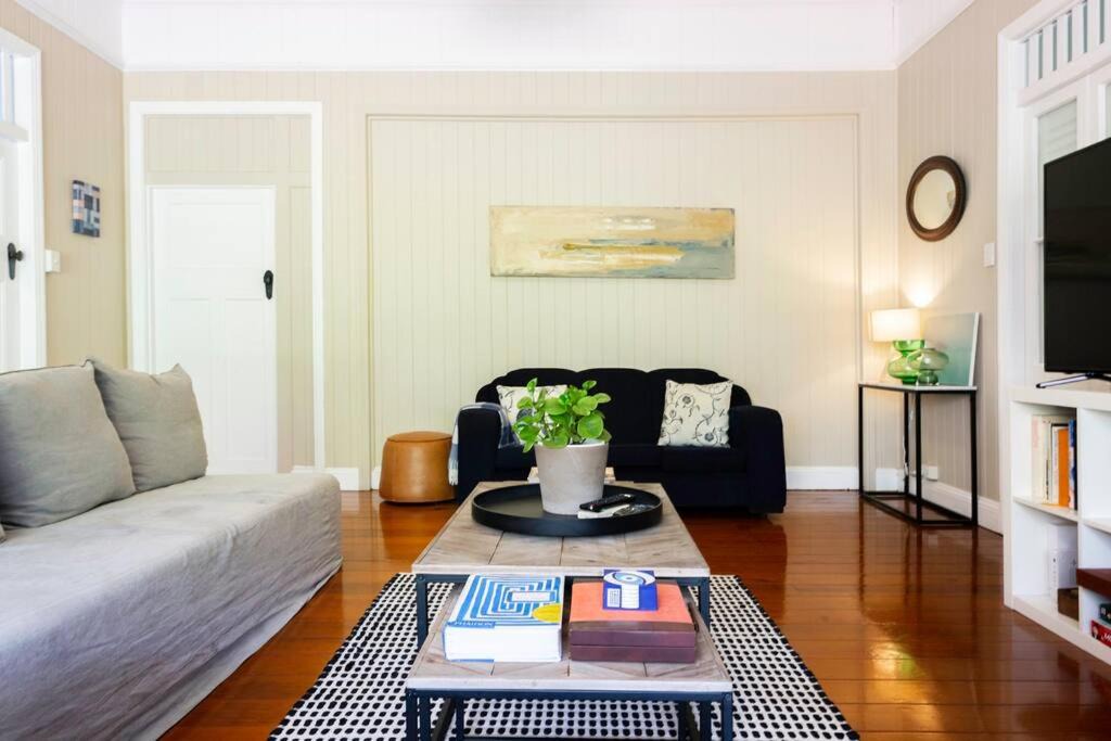 Photo of Livingroom in Annerley