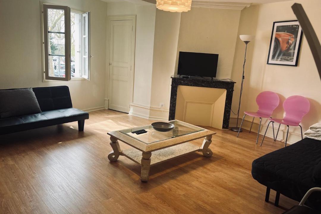 Photo of Livingroom in Chinon