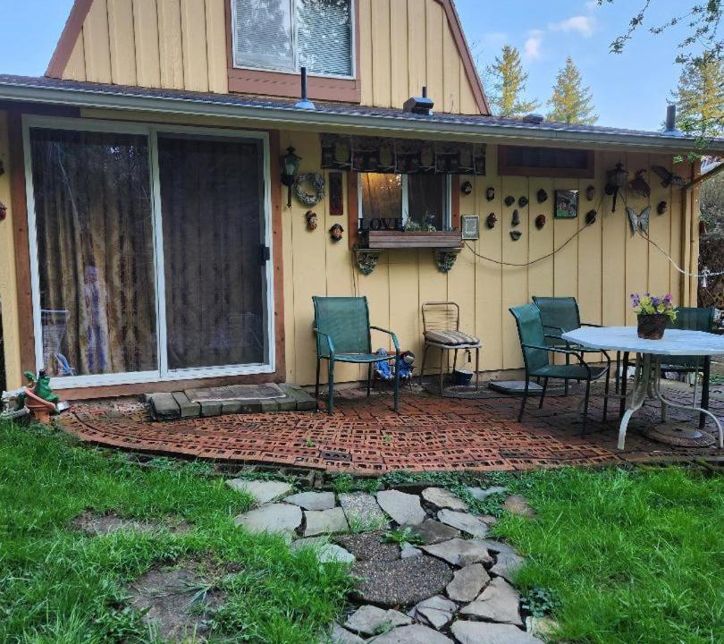 Photo of Others in Happy Valley