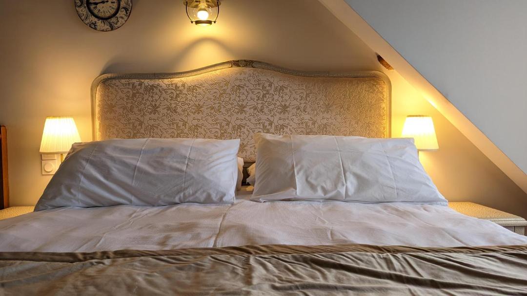 Photo of Bedroom in Lechatelet