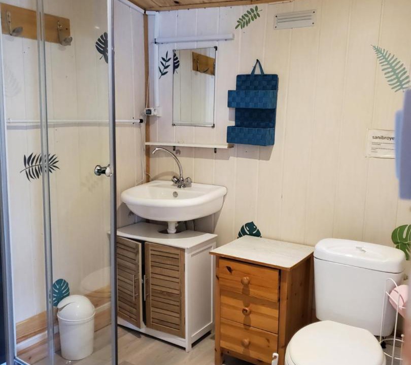 Photo of Bathroom in Saint-Antoine-de-Breuilh