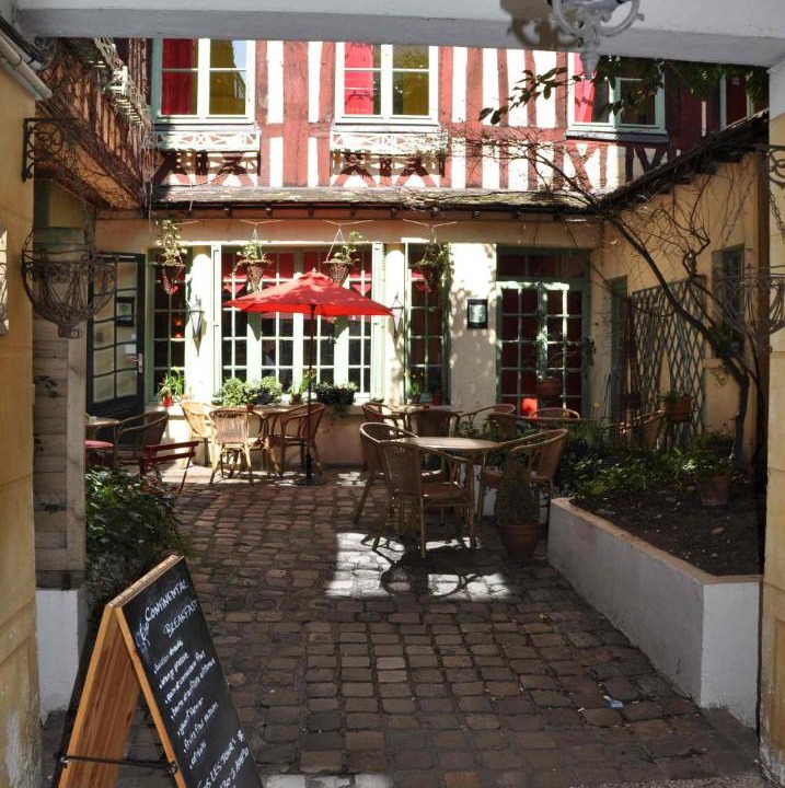 Photo of Others in Quartier Vieux Marche-Cathedrale