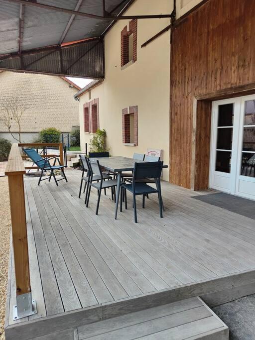 Photo of Patio Balcony in Saint-Mard-les-Rouffy