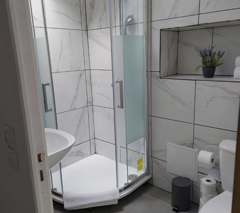 Photo of Bathroom in Ecquevilly