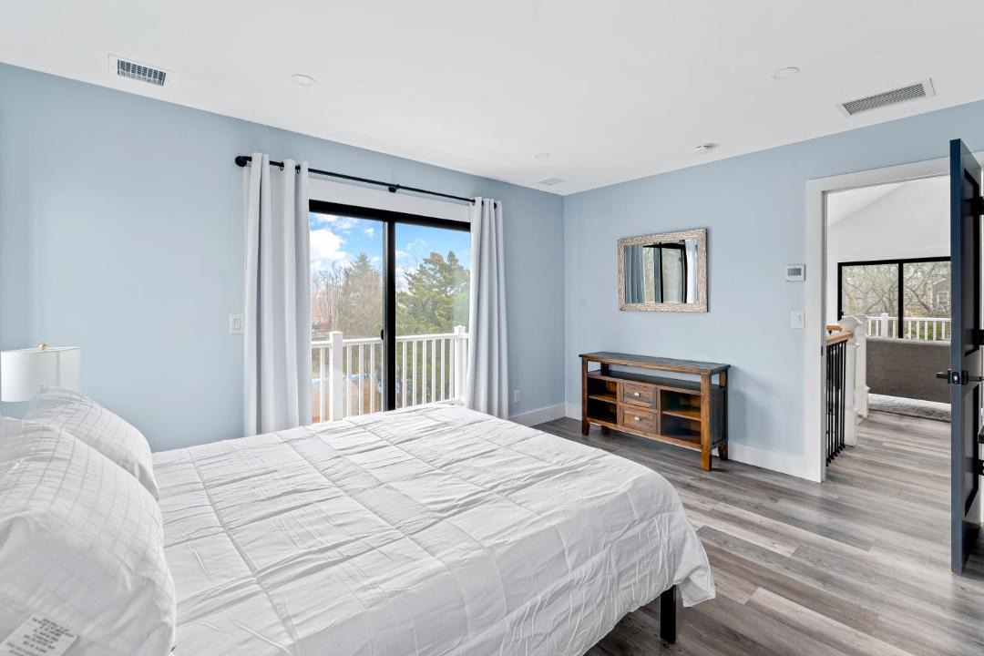 Photo of Others in Hampton Bays