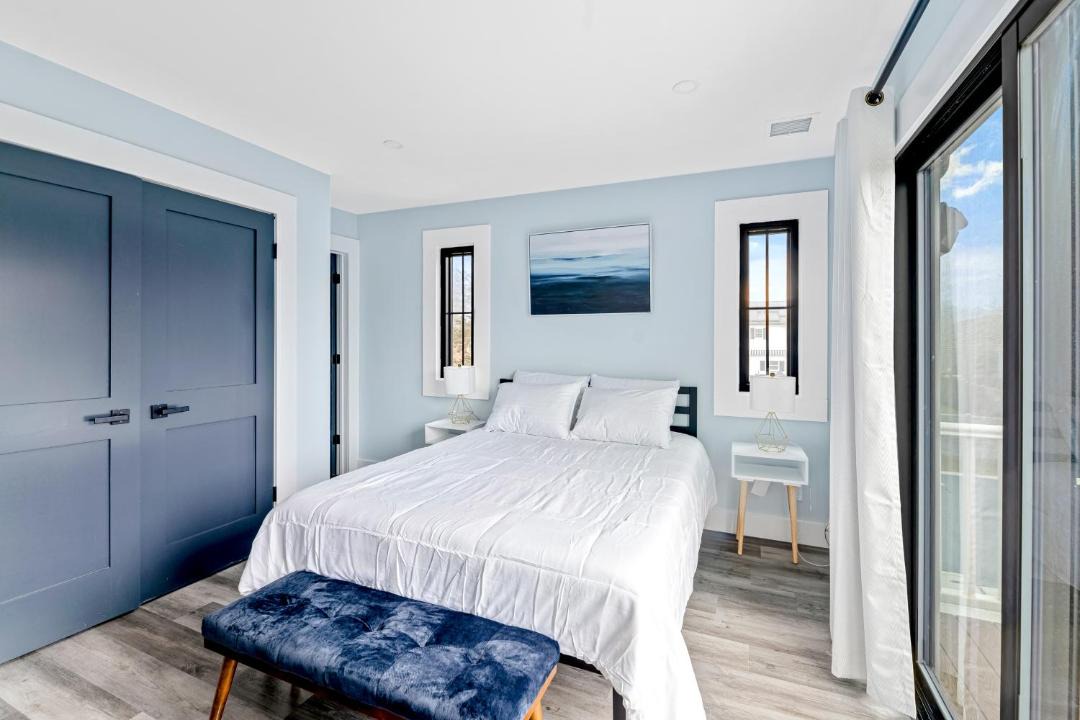 Photo of Others in Hampton Bays