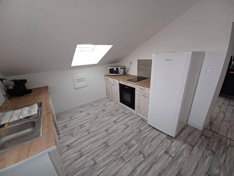 Photo of Others in Vions