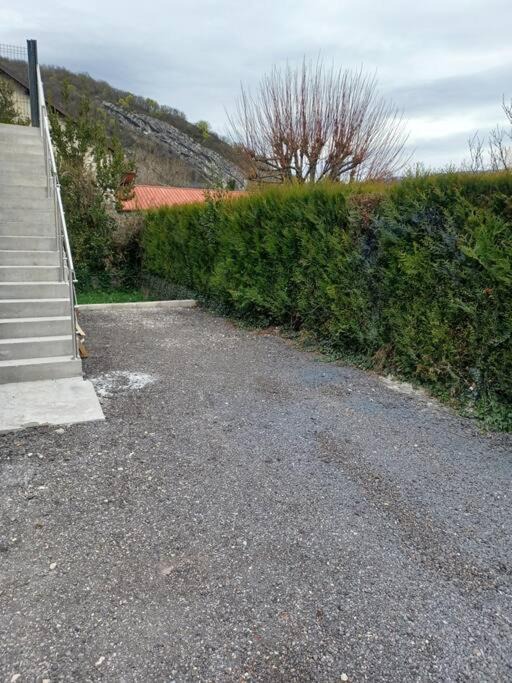 Photo of Others in Vions