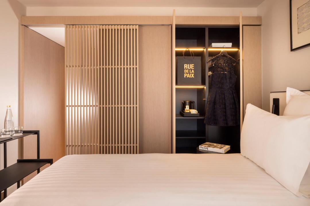 Photo of Bedroom in 10th Arrondissement
