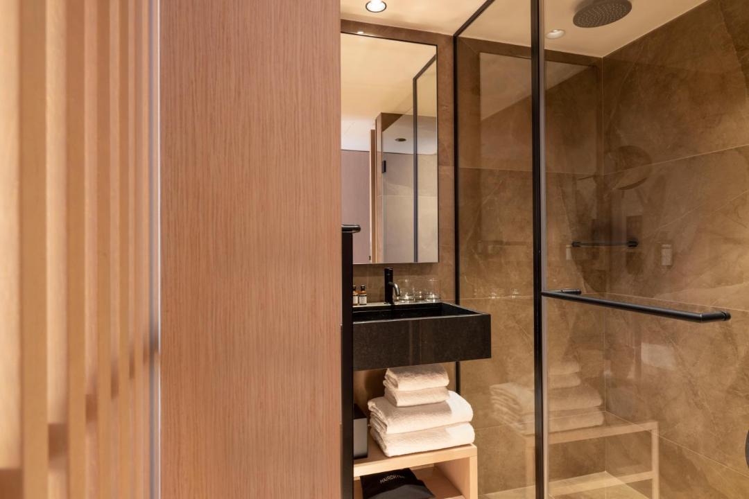 Photo of Bathroom in 10th Arrondissement