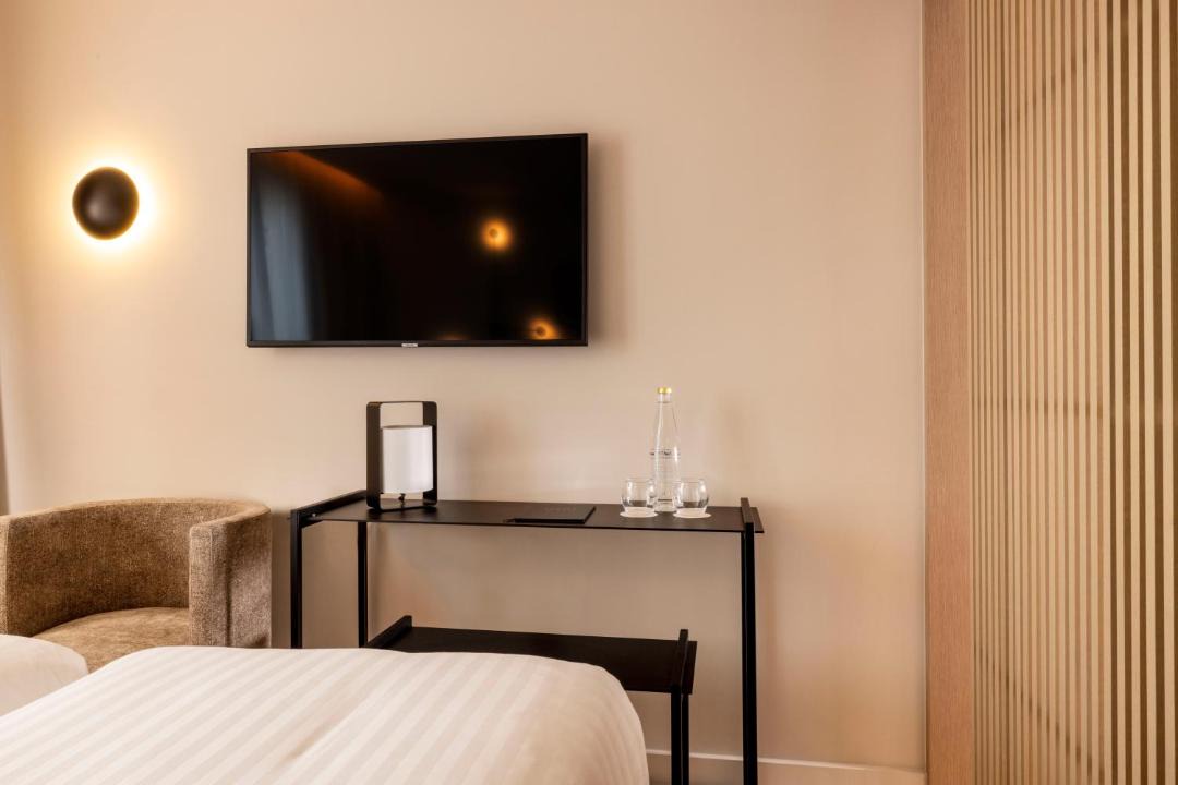 Photo of Bedroom in 10th Arrondissement