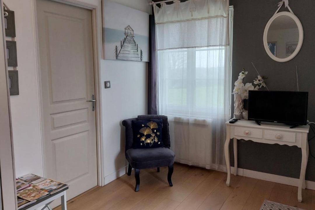 Photo of Others in Myennes