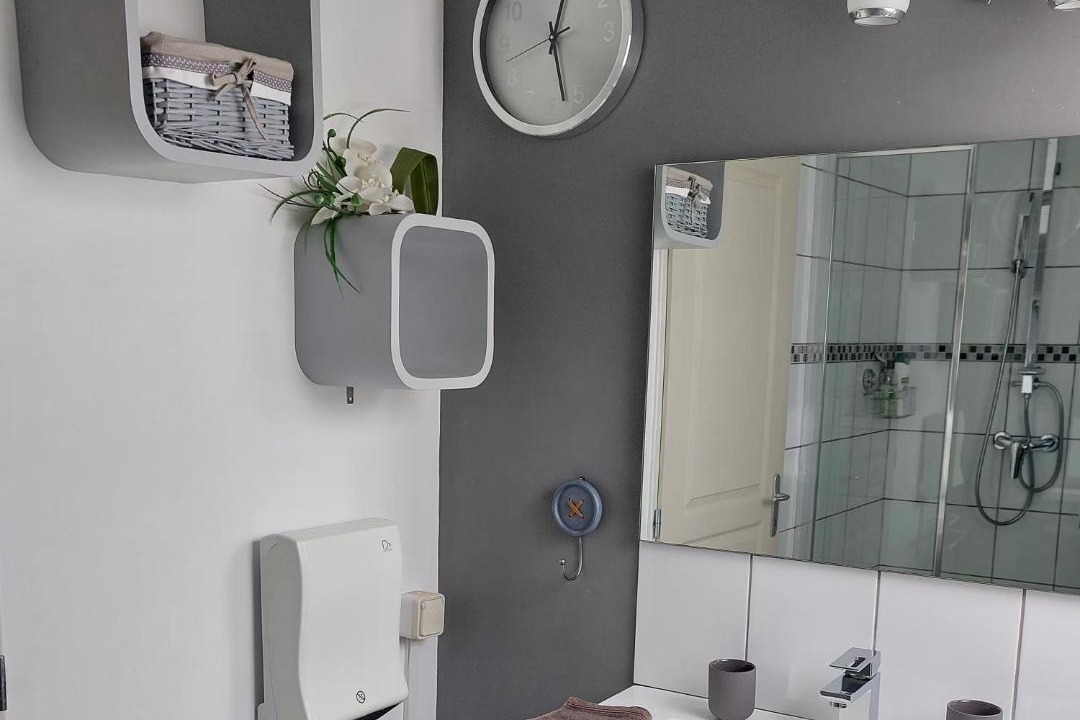 Photo of Others in Myennes