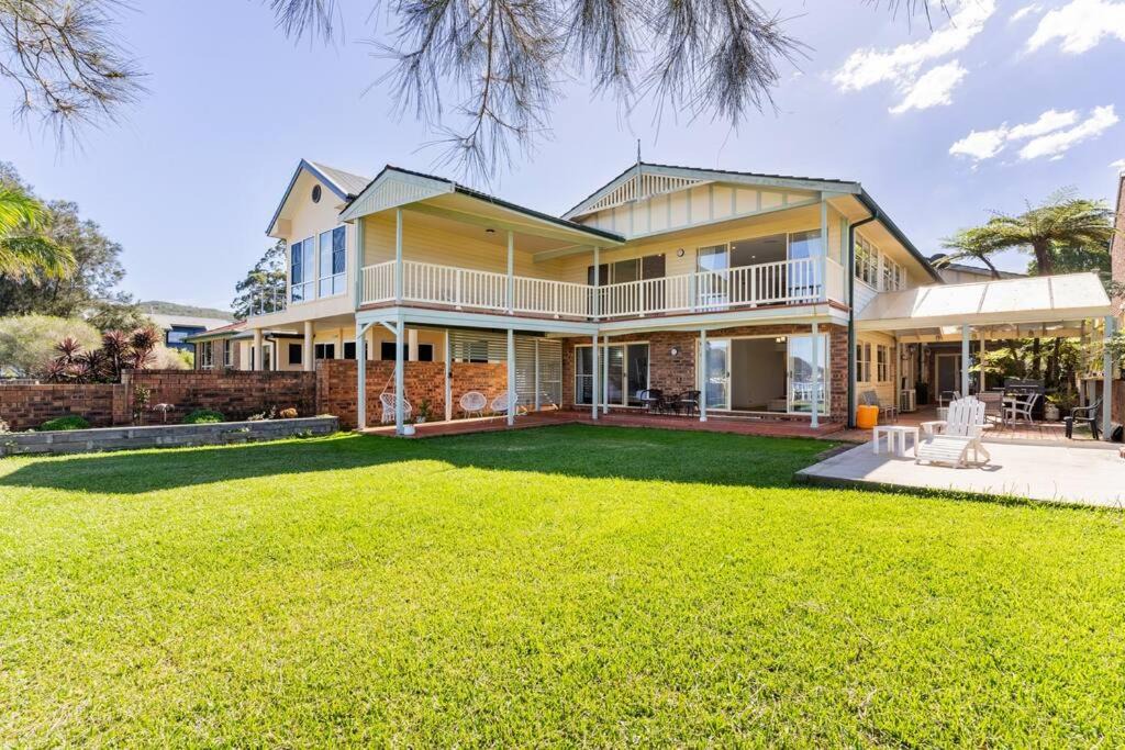 Photo of Buildings in Tascott