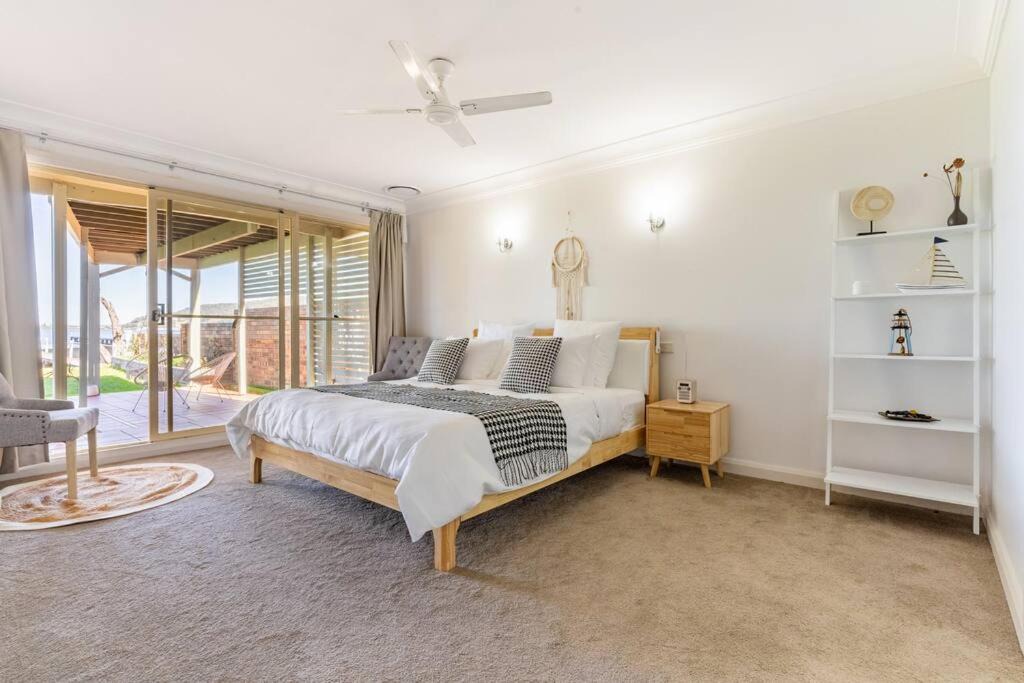 Photo of Bedroom in Tascott