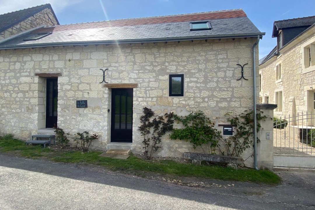 Photo of Buildings in Huismes