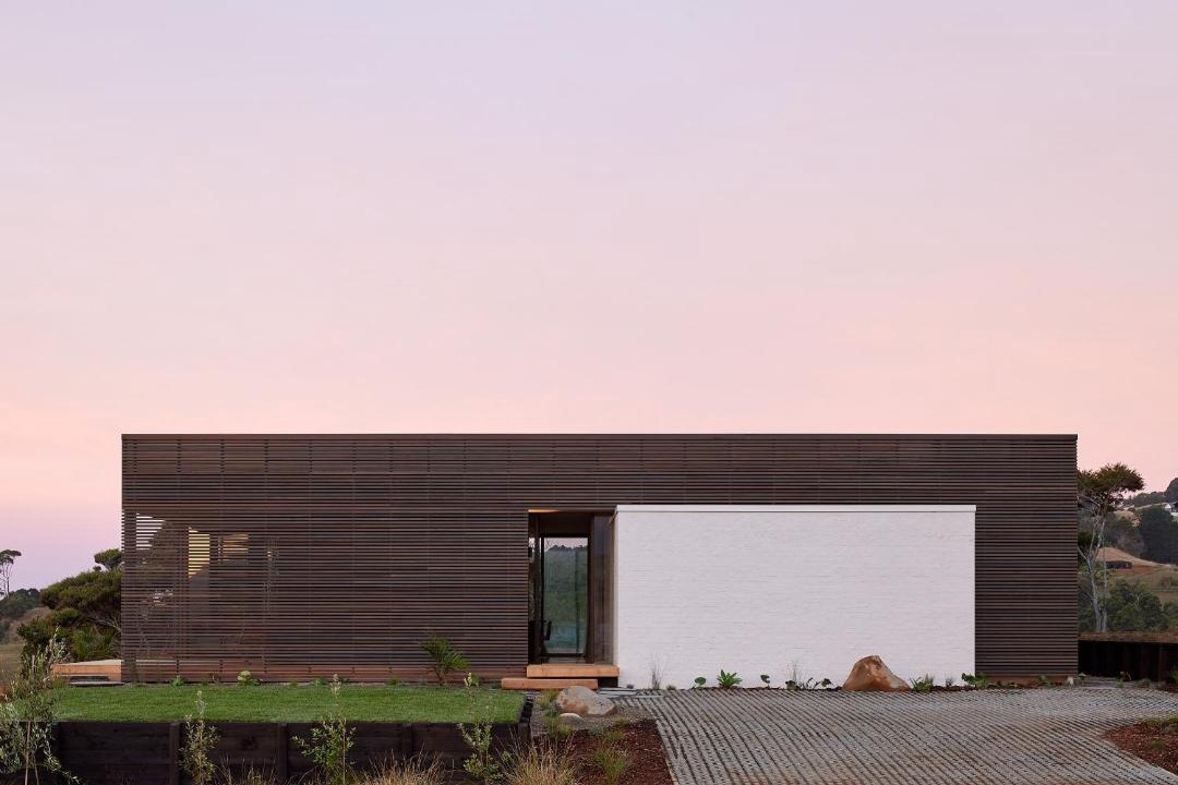 Photo of Others in Raglan