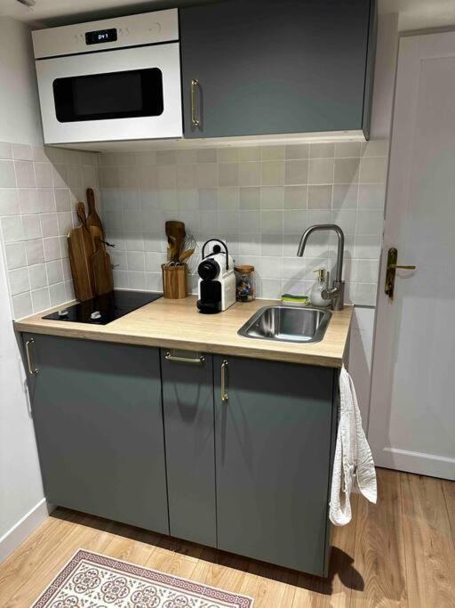 Photo of Kitchen in Pont-l'Eveque