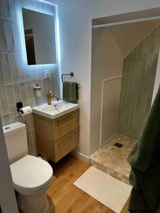 Photo of Bathroom in Pont-l'Eveque