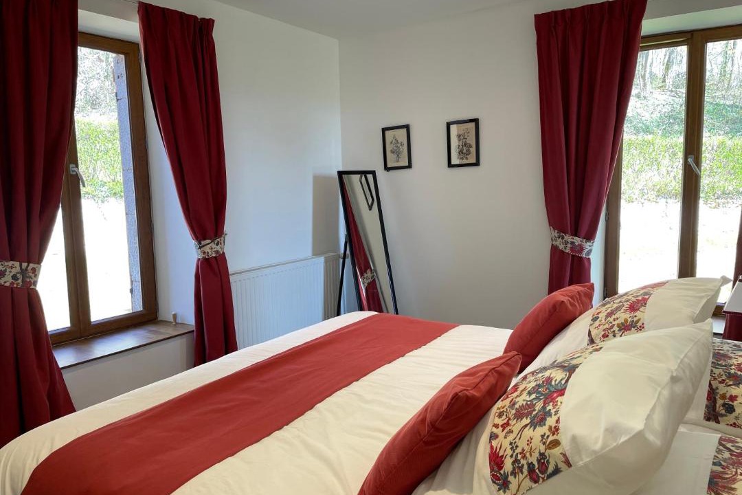 Photo of Bedroom in Etang-sur-Arroux