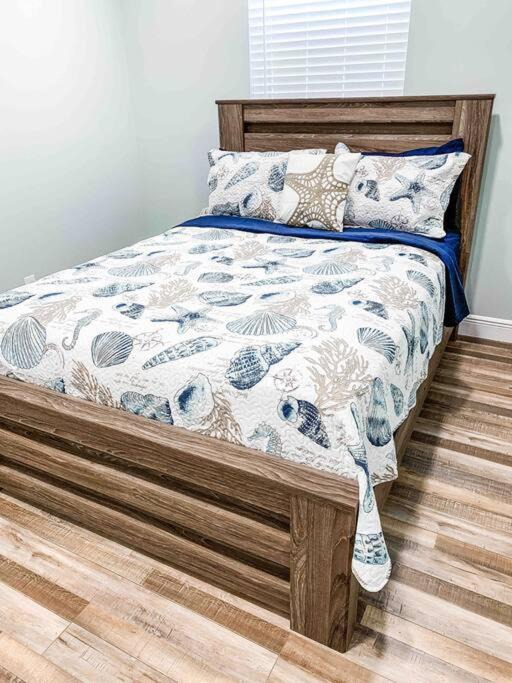 Photo of Bedroom in Cedar Lane