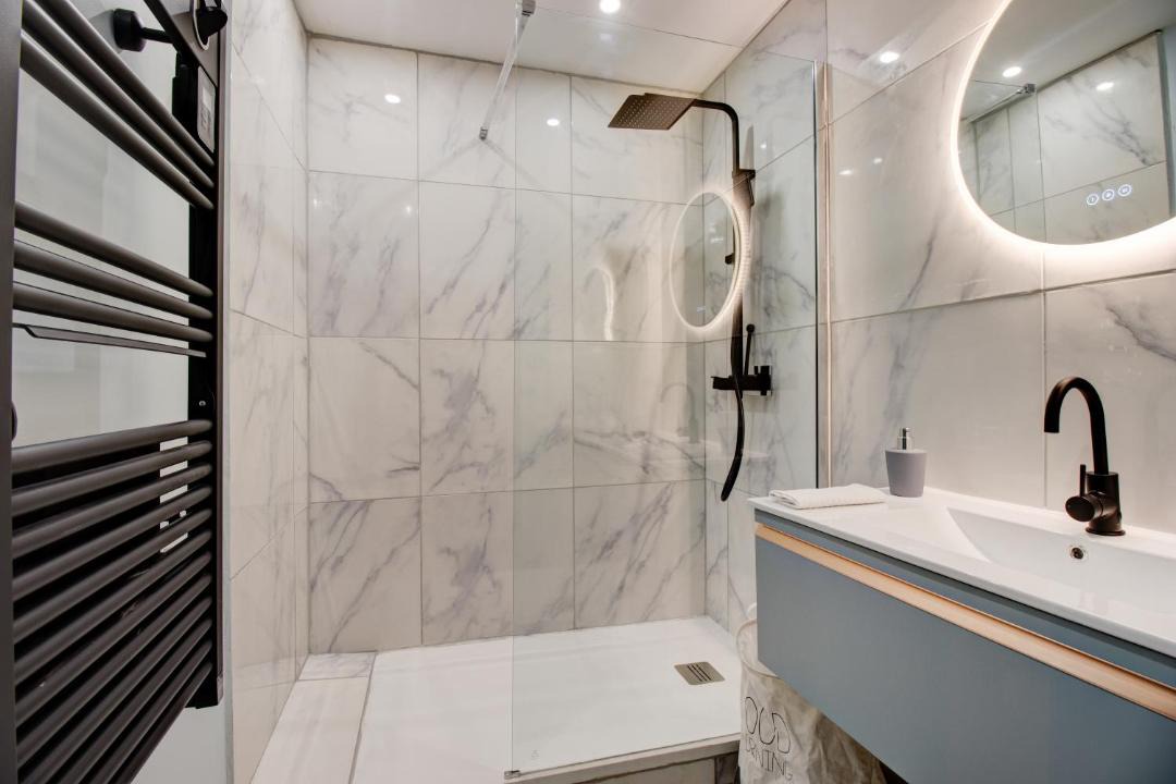 Photo of Bathroom in Fontaine Lestang-Bagatelle-Papus-Tabar-Bordelongue