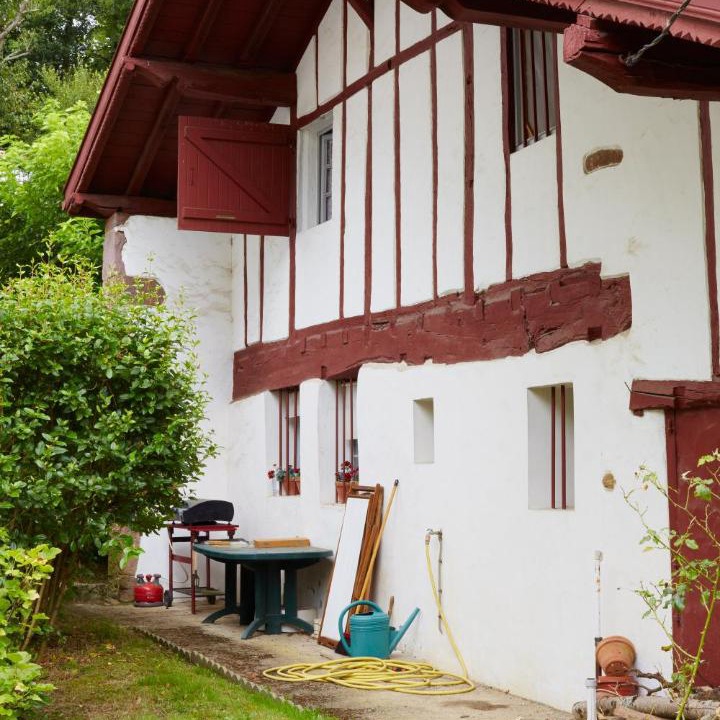 Photo of Buildings in Sare