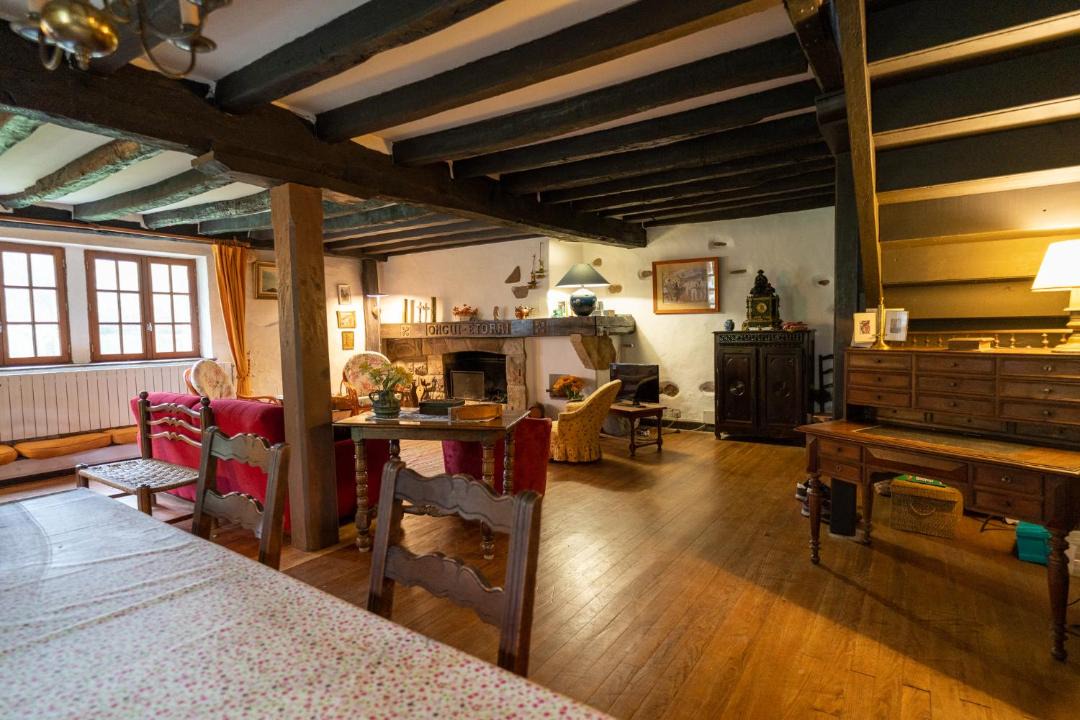 Photo of Livingroom in Sare